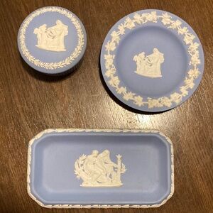 English Neoclassical Wedgwood Jasperware Blue and White Set
